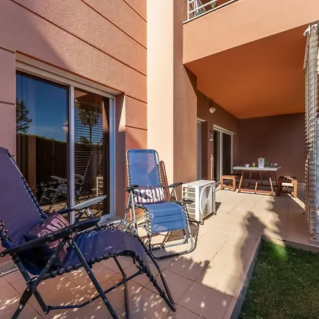 Serene Ocean 1 Bdr With Patio By Lovelystay *