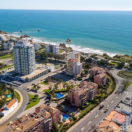 Serene Ocean 1 Bdr With Patio By Lovelystay * Portimão