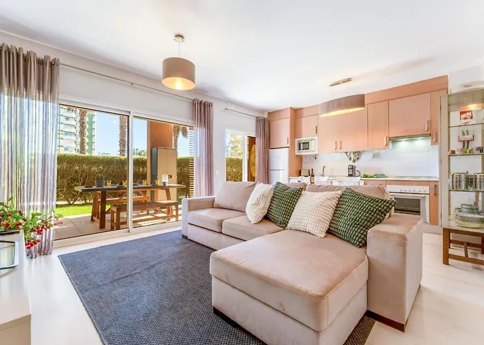 Serene Ocean 1 Bdr With Patio By Lovelystay * 波尔蒂芒